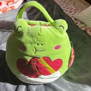 Green squishmallow Easter or valentines basket, Frog !